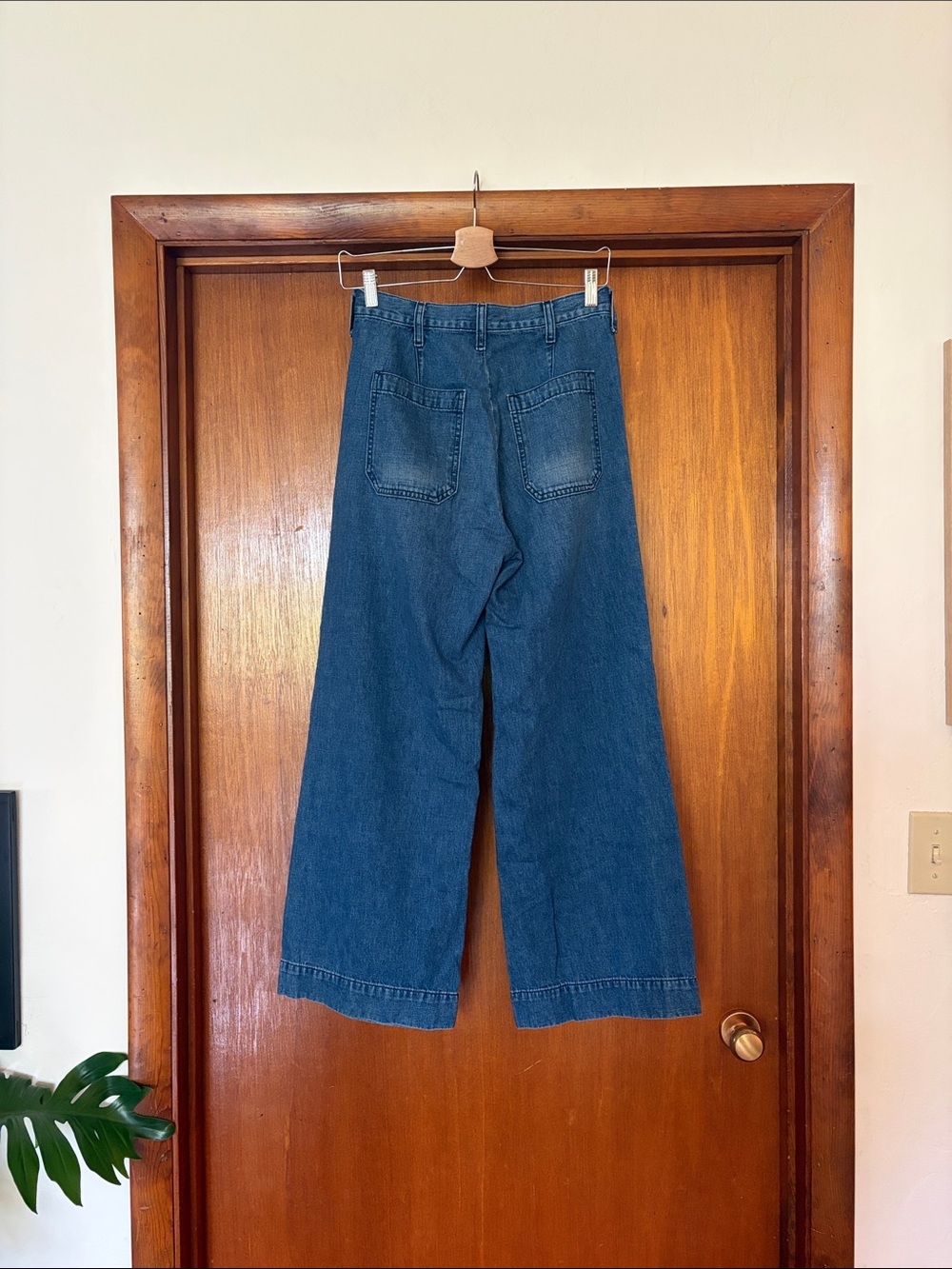THE GREAT. Wide-Leg Denim Seafarer Jeans in Deep Blue - Picture 4 of 7
